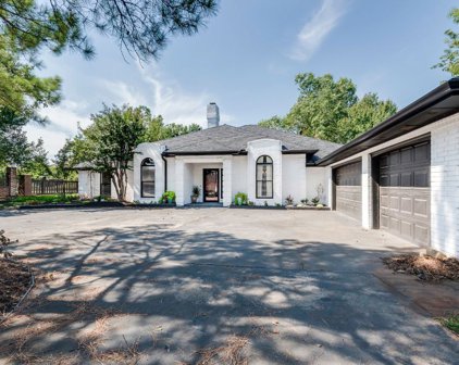 5813 Dundee Terrace, Edmond