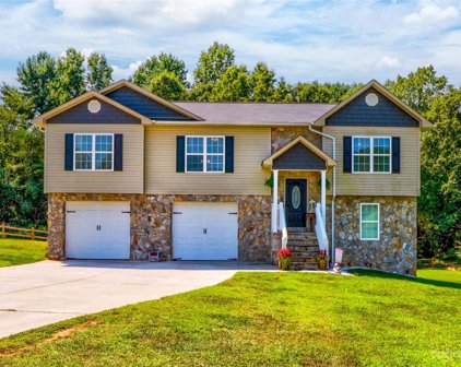 101 Parkview  Place, Morganton