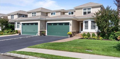 16 Theresa Lane Unit #16, Port Jefferson
