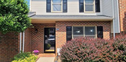703 21st Ne Avenue, Hickory