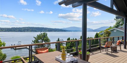 1402 W Lake Sammamish Parkway SE, Bellevue