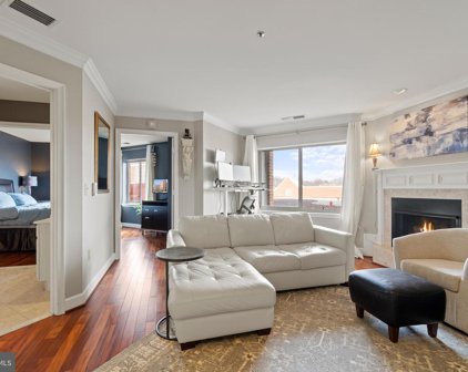 1050 N Stuart St Unit #411, Arlington