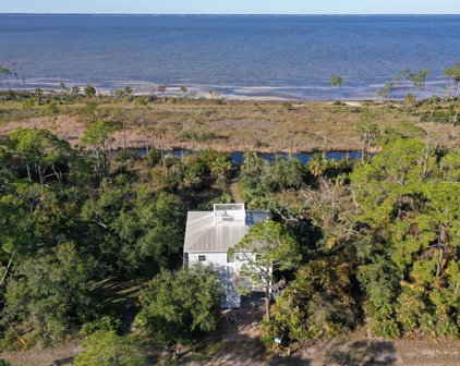 1017 E Pine Ave, St. George Island