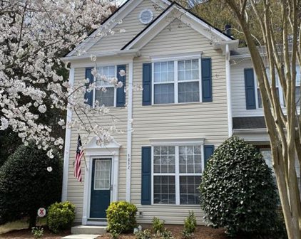 3832 Berkeley Crossing, Duluth
