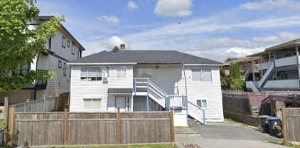 803 Ewen Avenue, New Westminster