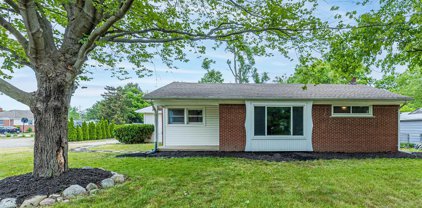 4525 MAEDER, Shelby Twp