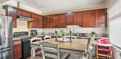 132 W 74th Street, Los Angeles