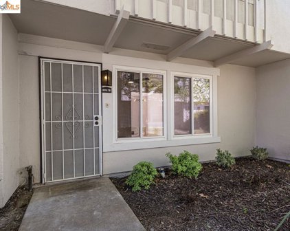 8867 Salmon Falls Dr Unit B, Sacramento