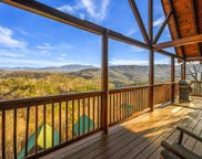 4664 Nottingham Heights Way, Pigeon Forge image