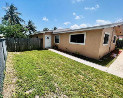 827 NW 27th Terrace, Fort Lauderdale