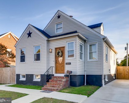 221 Cleveland   Avenue, Baltimore