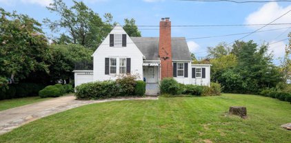 201 Barton N, Arlington