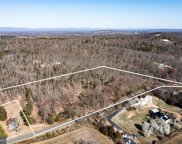 24109 New Mountain Rd, Aldie image