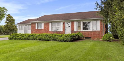 2632 Braddock Rd, Mount Airy