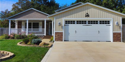 5776 Redwood Court, Mentor-On-The-Lake