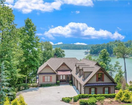 5390 Larch Lane, Gainesville