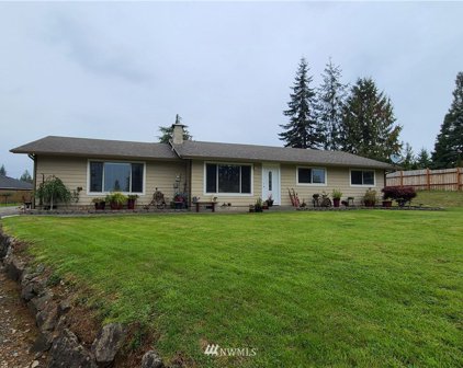 110 Hillcrest Drive, Elma