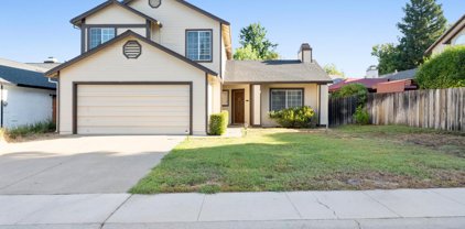 1211 McIntosh Way, Roseville