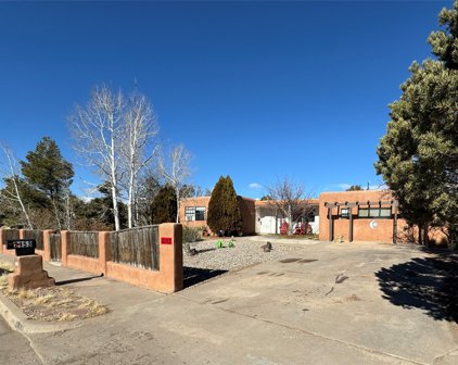 2153 Calle De Sebastian, Santa Fe