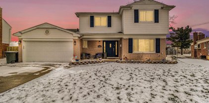 8702 MARY ANN, Sterling Heights