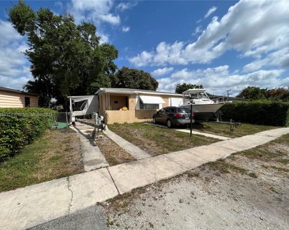 181 W 59th St, Hialeah