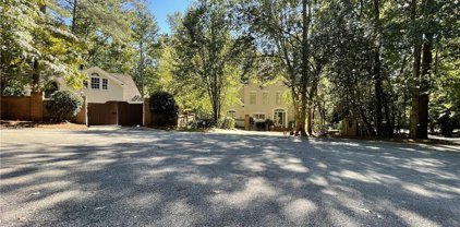 6423 Loch Arbor Drive, Flowery Branch