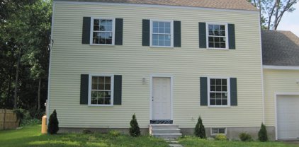 8 Maplehurst Road, Littleton