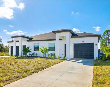 4429-4431 27th Street SW, Lehigh Acres