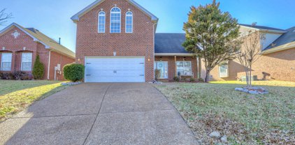 7013 Oak Brook Ter, Brentwood