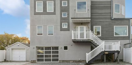 93 Dalton Street, Long Beach
