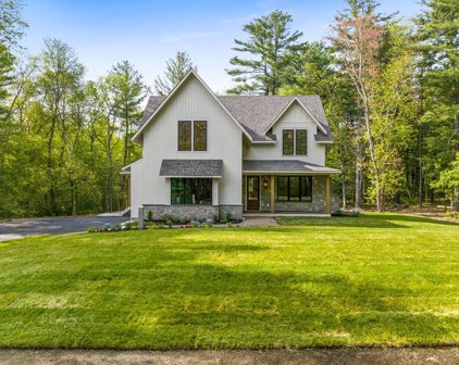 23 Alpine Rd, Wayland