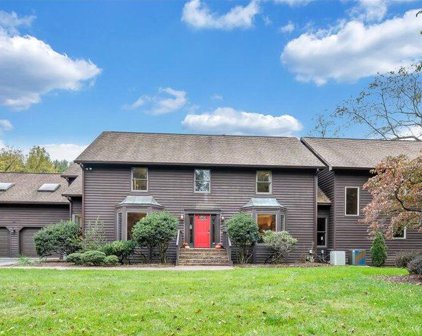 5573 Valley  Dr, Roanoke