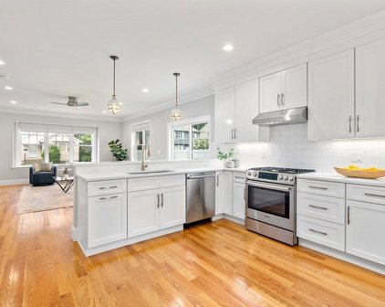 33 Riverside St Unit 33, Needham