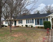 835 Confederate  Avenue, Lancaster image