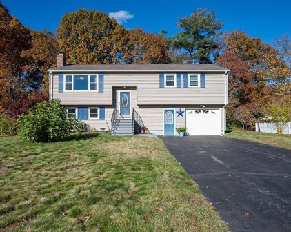 3 Lark Drive, Hudson
