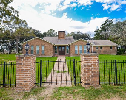 1011 CR 220, Wharton