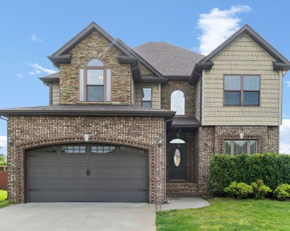 1521 Edgewater Ln, Clarksville