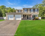16 Sweetbriar Trail, Howell image