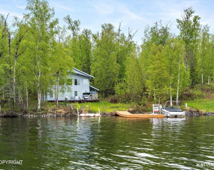 L22 Long Island, Big Lake