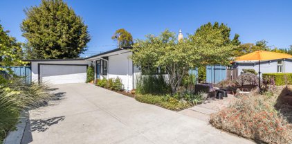 930 Van Auken CIR, Palo Alto