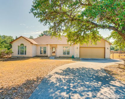 945 Misty Ln, Spring Branch