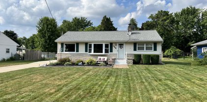 346 Lakeshore Drive, Battle Creek