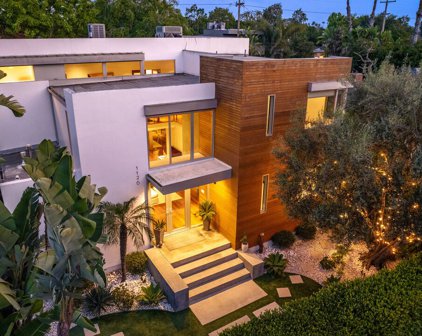 1126  Rose Ave, Venice