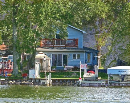 3206 E Bend Drive, Algonquin