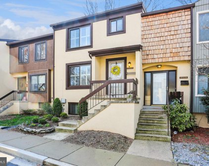 10604 Muirfield Dr, Potomac