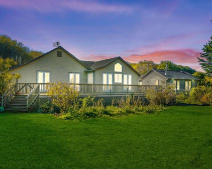 320 Water LN, Pescadero