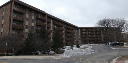 120 Lakeview Drive Unit #213, Bloomingdale