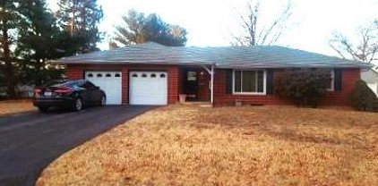 525 SW Moore Street, Blue Springs