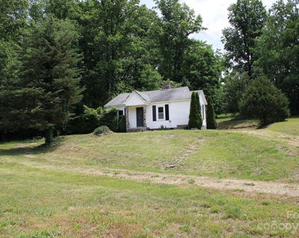 920 Cottrell Hill  Road, Lenoir