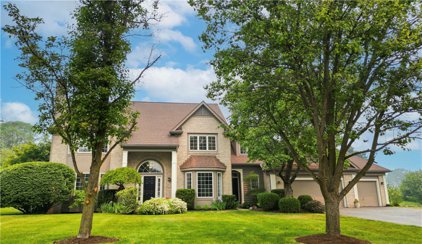 10 Muirfield Ct  Court, Pittsford-264689